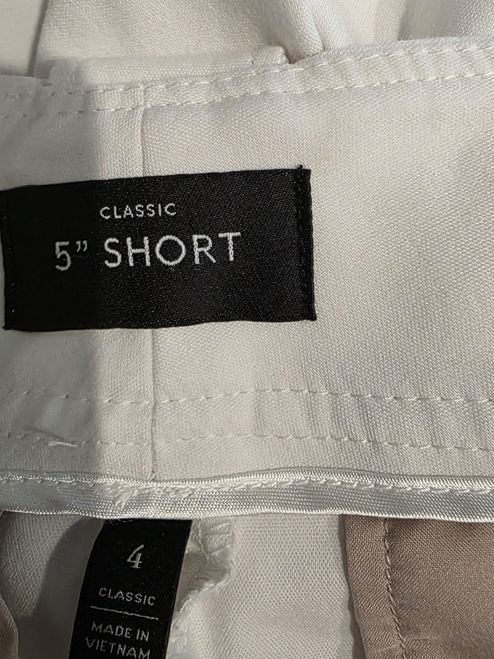 White House Black Market Classic Sailor Shorts Beachy Coastal Fisherman Size 4 - Picture 10 of 10